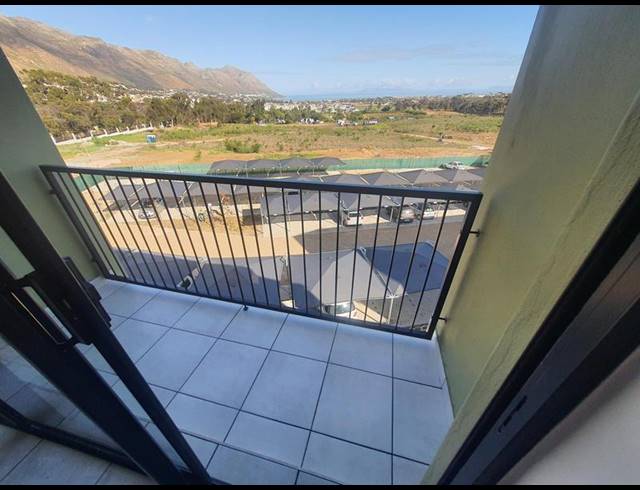 1 BEDROOM PROPERTY TO RENT IN GREENBAY ECO ESTATE